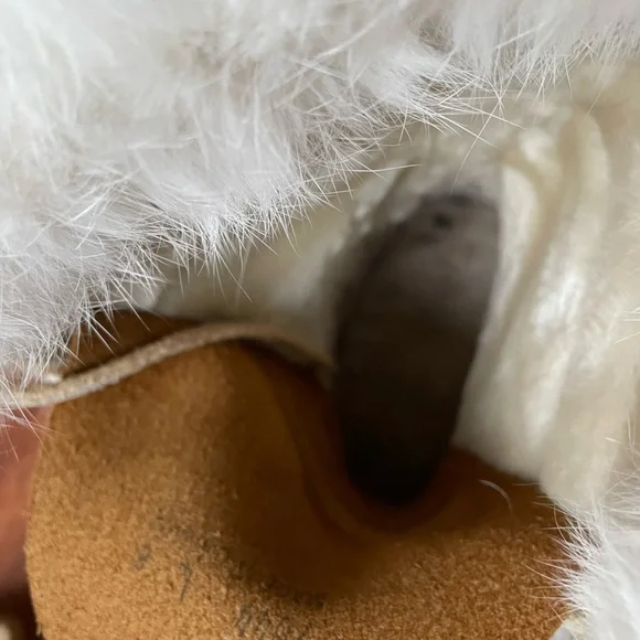 On Hold 🌼 Sz8 handmade leather moccasins with fur vintage better than UGG!! - Picture 7 of 10